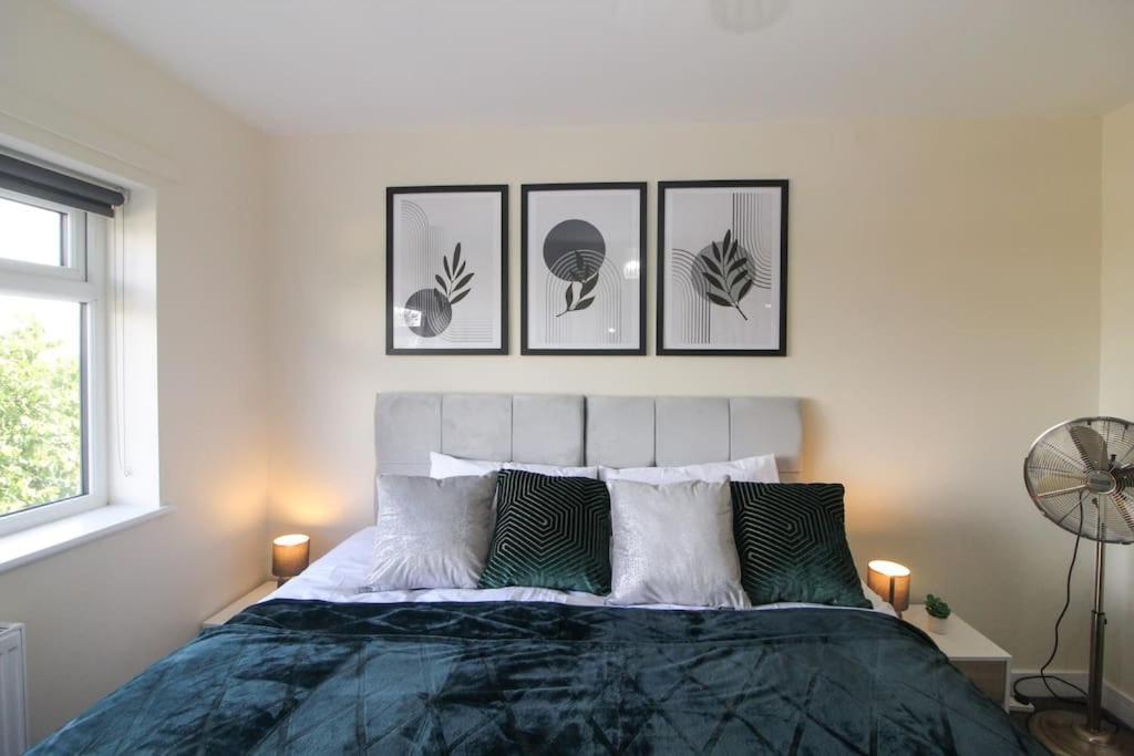Modern 3 Bed, Contractors Welcome, Bradford Bradford  Exteriör bild